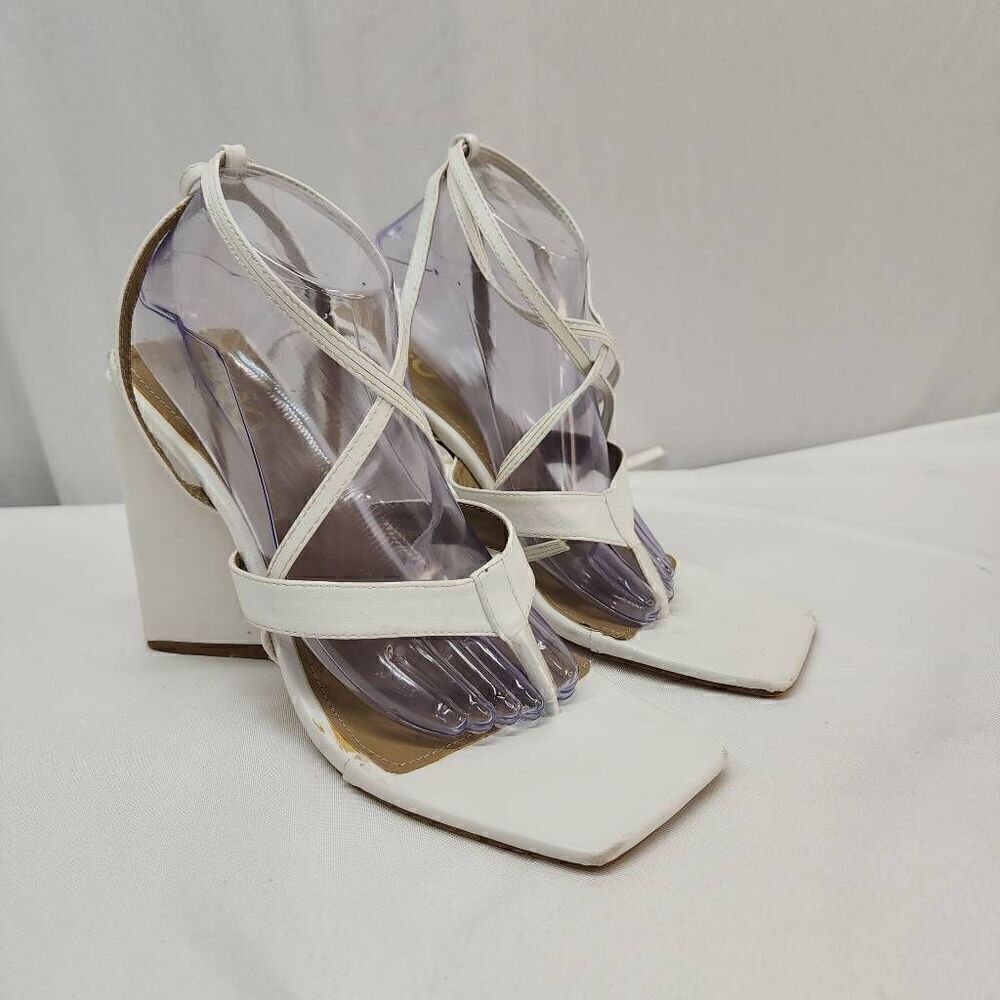 Ego Size 10 Triangle Block Heel Strappy Gladiator Heel Chunky White B